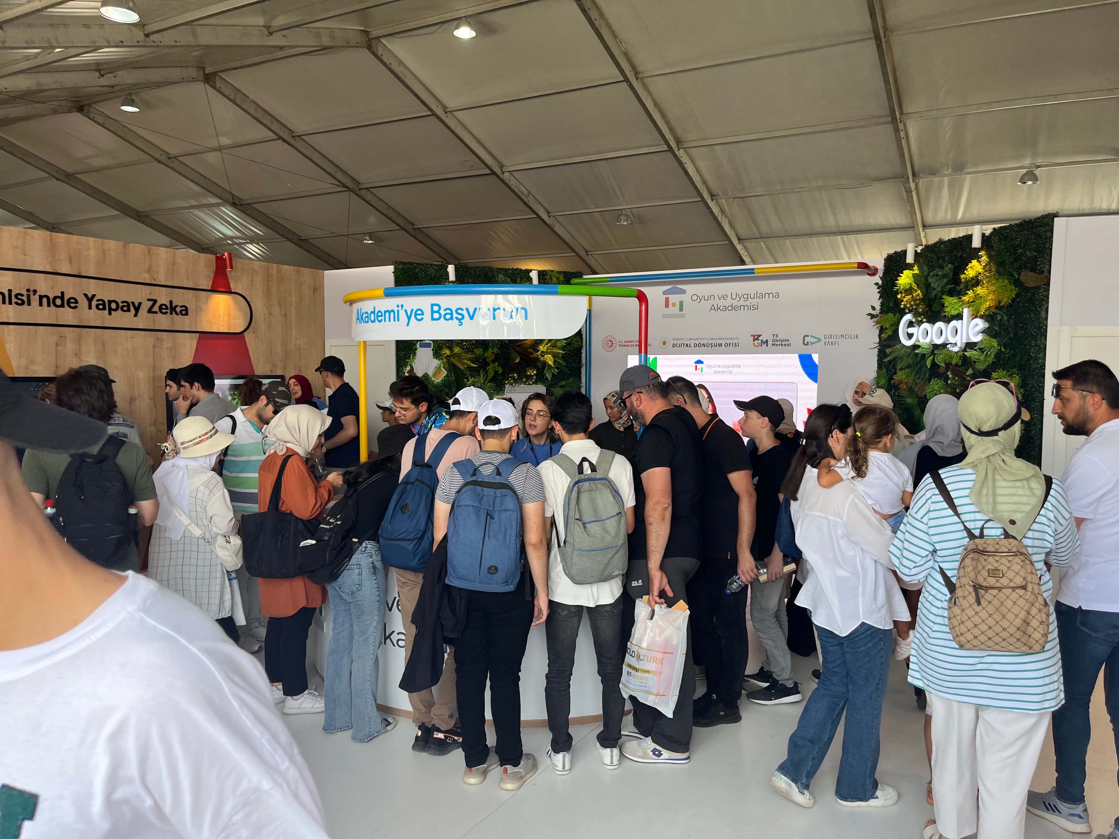 Ankara TeknoFest Oyun ve Uygulama Akademisi Standı - 5