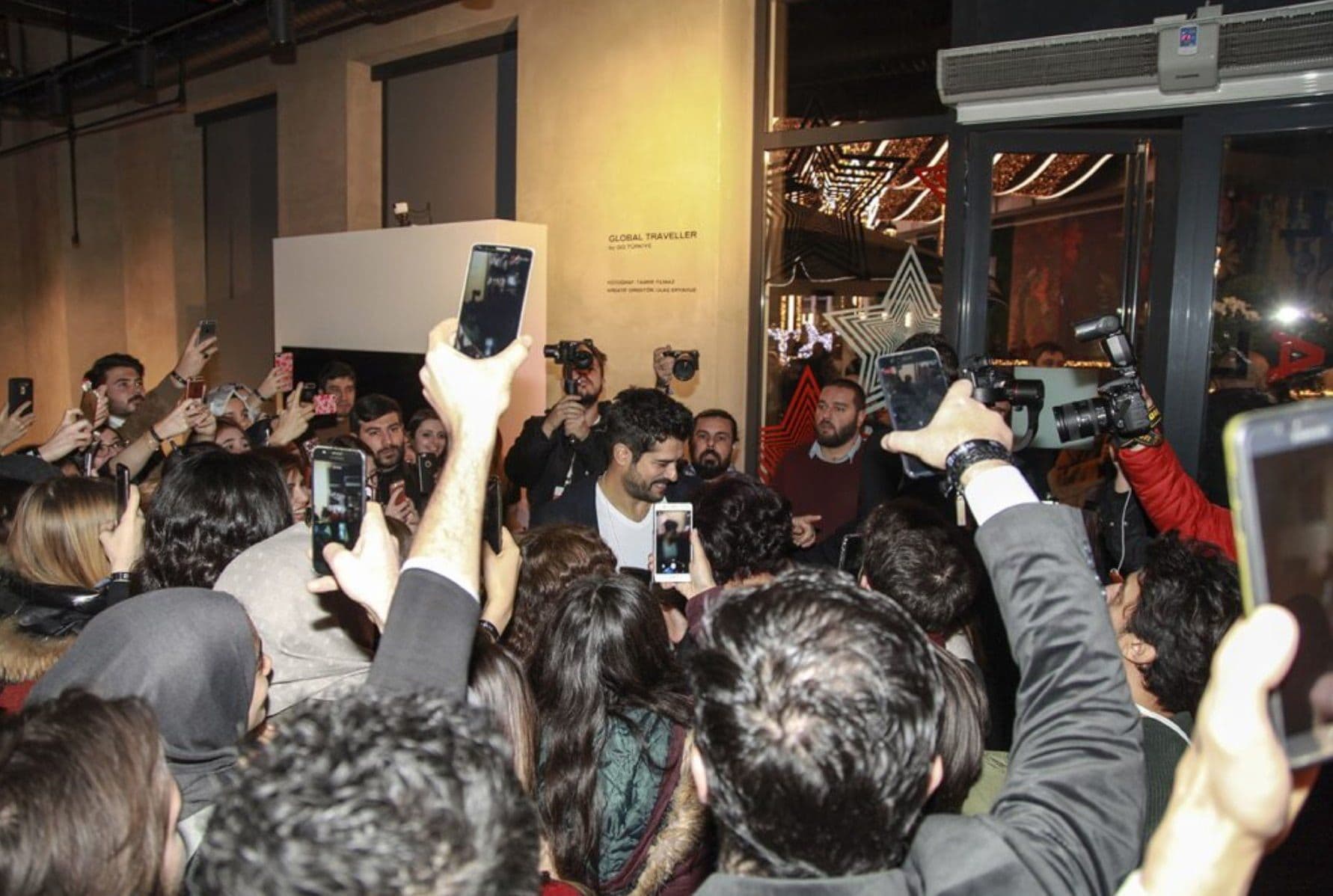 Emaar Square Mall Burak Özçivit - 3